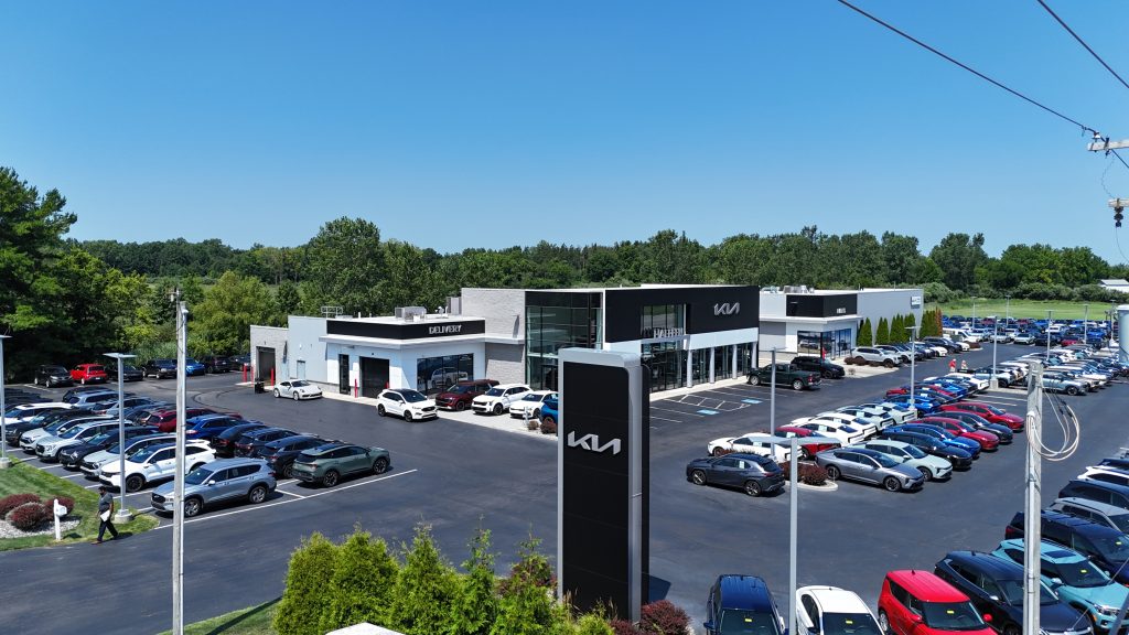 Aerial view of the Kia dealership serving Fremont area drivers